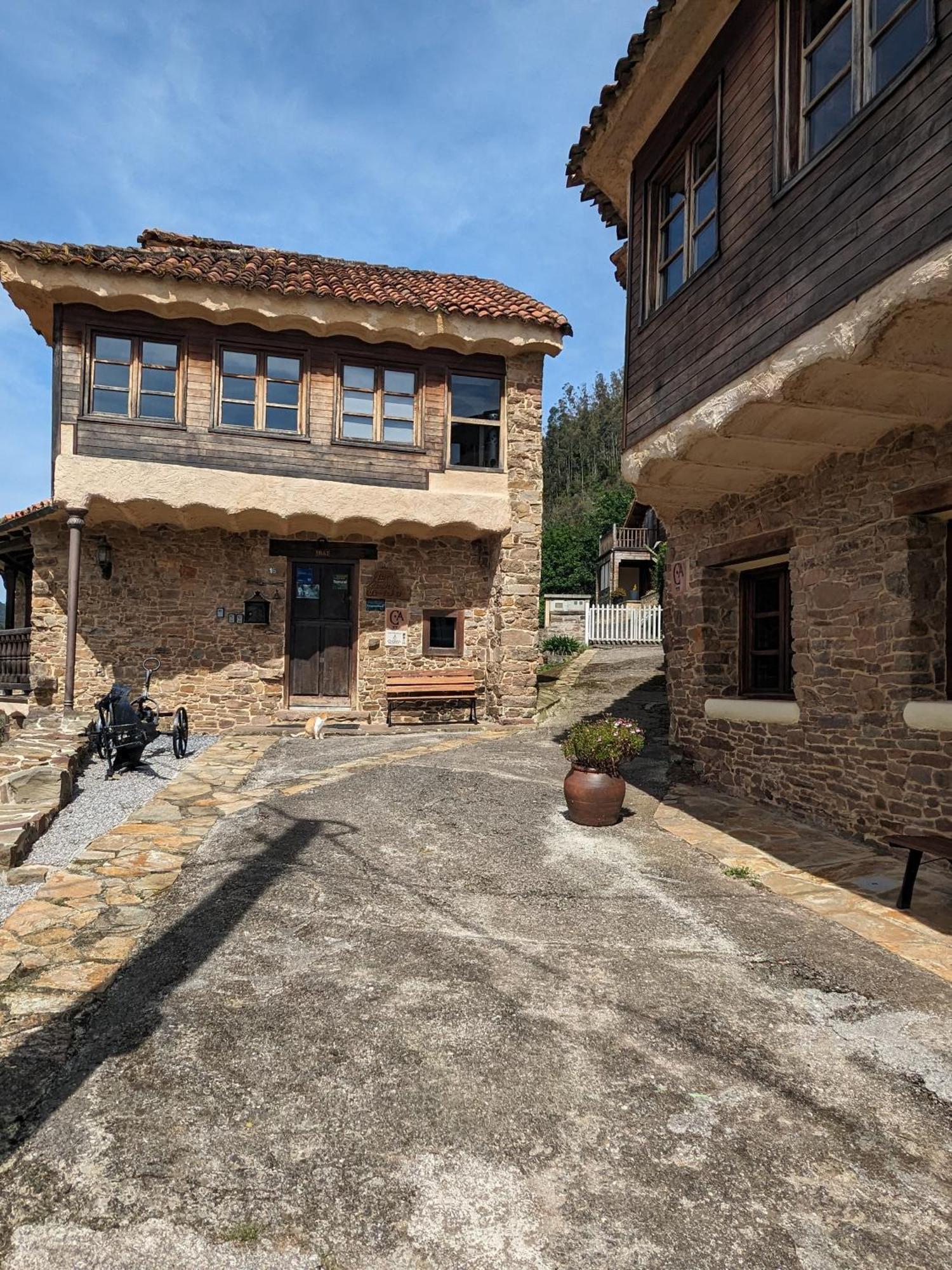 Las Casas De Isu Villaviciosa  Εξωτερικό φωτογραφία